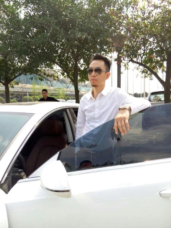 杨岳的第一张照片--台南交友中心
