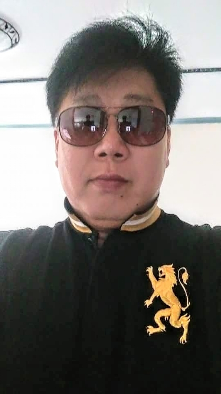 含笑半步癲的第一张照片--台南交友中心